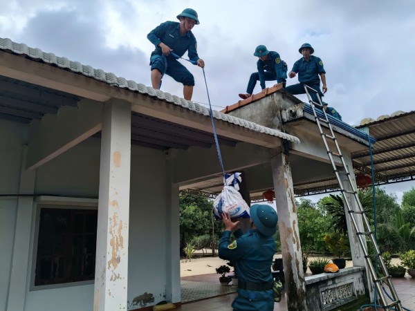 Đà Nẵng tổng lực ứng phó trước giờ bão Fengshen đổ bộ