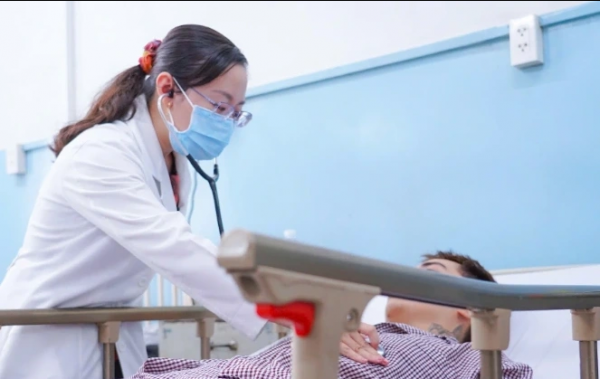 Đã xác định 'thủ phạm' khiến hơn 300 người ngộ độc sau khi ăn bánh mì Đã xác định 'thủ phạm' khiến hơn 300 người ngộ độc sau khi ăn bánh mì