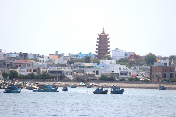 Đặc khu Phú Quý: Từ hậu cứ Trường Sa đến khát vọng làm giàu giữa trùng khơi Đặc khu Phú Quý: Từ hậu cứ Trường Sa đến khát vọng làm giàu giữa trùng khơi