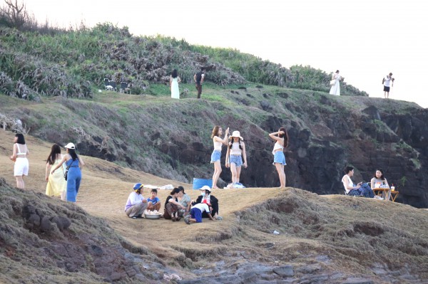 Đặc khu Phú Quý: Từ hậu cứ Trường Sa đến khát vọng làm giàu giữa trùng khơi Đặc khu Phú Quý: Từ hậu cứ Trường Sa đến khát vọng làm giàu giữa trùng khơi