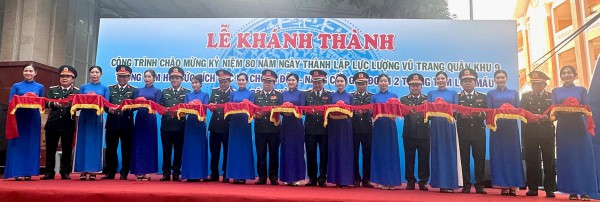 Đại tướng Nguyễn Trọng Nghĩa thăm Bệnh viện Quân y 121 và tặng quà bệnh nhân