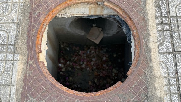 Đắk Lắk: Hàng loạt nắp cống bị trộm, gây nguy hiểm