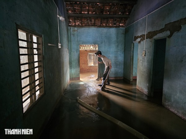 Đắk Lắk: Mưa lũ khiến 63 người tử vong, thiệt hại gần 5.500 tỉ đồng Đắk Lắk: Mưa lũ khiến 63 người tử vong, thiệt hại gần 5.500 tỉ đồng