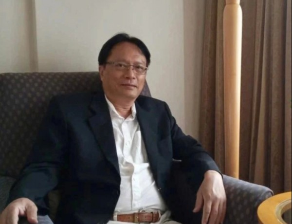 'Đạp lút ga' kiểm định khí thải: Chuyên gia từng làm ngành ô tô Đức nói gì?