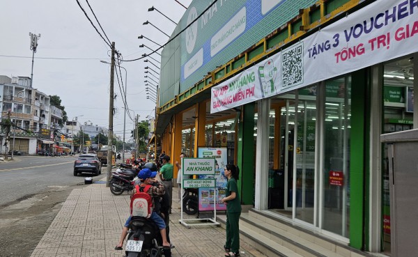 Để vỉa hè, lòng đường ở TP.HCM không bị “nuốt chửng”: Xử lý nghiêm minh, thấu tình Để vỉa hè, lòng đường ở TP.HCM không bị “nuốt chửng”: Xử lý nghiêm minh, thấu tình