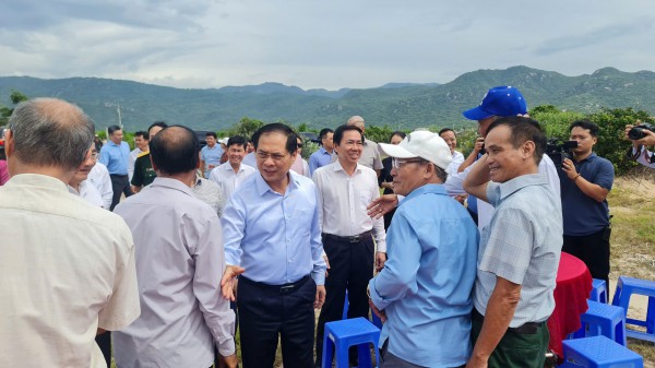 Đề xuất T.Ư bố trí hơn 9.000 tỉ đồng tái định cư dự án điện hạt nhân Đề xuất T.Ư bố trí hơn 9.000 tỉ đồng tái định cư dự án điện hạt nhân