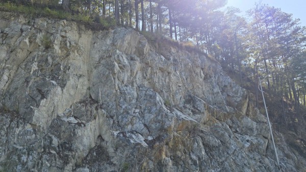 Đèo Prenn lên Đà Lạt vẫn tiềm ẩn nguy cơ sạt lở