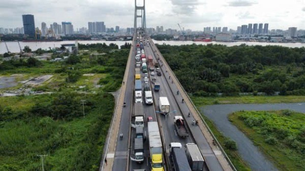 Điều tra vụ thi thể bé trai sơ sinh dưới chân cầu Phú Mỹ, TP.HCM Điều tra vụ thi thể bé trai sơ sinh dưới chân cầu Phú Mỹ, TP.HCM