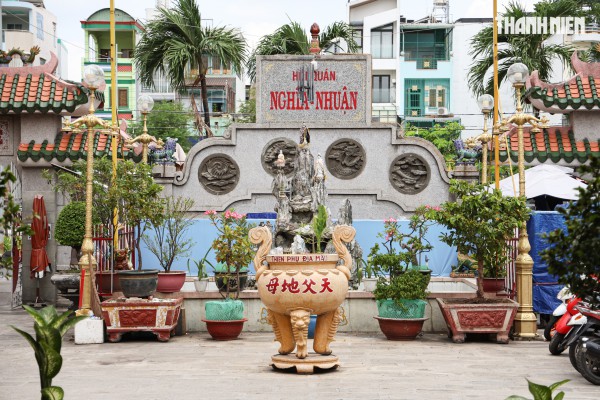 Đình cổ 153 năm ở TP.HCM, dấu ấn đại gia giàu thứ 2 Sài Gòn xưa