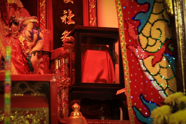 Đình cổ 200 năm còn giữ sắc phong vua Bảo Đại ở TP.HCM ít ai biết Đình cổ 200 năm còn giữ sắc phong vua Bảo Đại ở TP.HCM ít ai biết