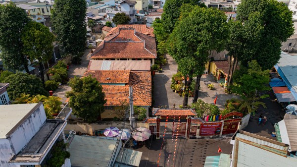 Đình cổ 200 năm còn giữ sắc phong vua Bảo Đại ở TP.HCM ít ai biết Đình cổ 200 năm còn giữ sắc phong vua Bảo Đại ở TP.HCM ít ai biết