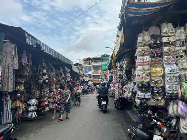 Đời chợ ở TP.HCM: Chợ xưa chưa xa, người xưa còn đó Đời chợ ở TP.HCM: Chợ xưa chưa xa, người xưa còn đó