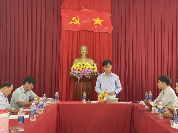 Đối thoại tháo gỡ vướng mắc 8 năm ở xã Vạn Tường Đối thoại tháo gỡ vướng mắc 8 năm ở xã Vạn Tường