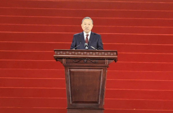 Đón nhận Nghị quyết thành lập thành phố Đồng Nai