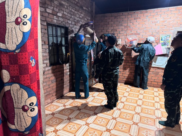 Đồng Nai: Cây gãy đổ làm 1 người tử vong tại chỗ Đồng Nai: Cây gãy đổ làm 1 người tử vong tại chỗ