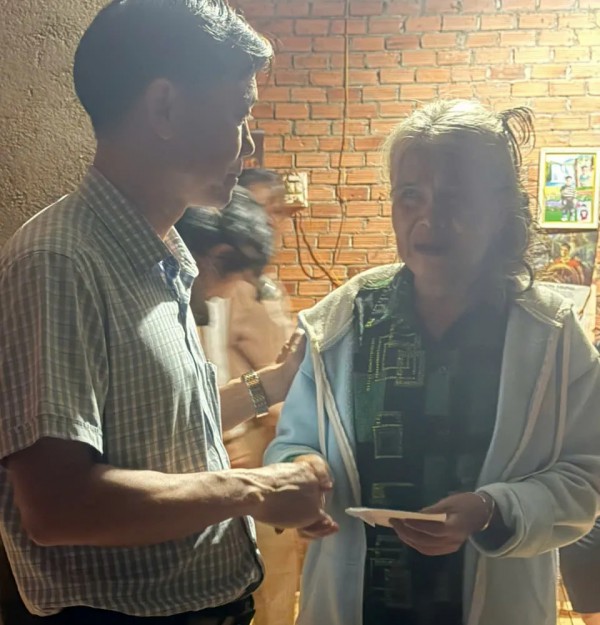 Đồng Nai: Cây gãy đổ làm 1 người tử vong tại chỗ Đồng Nai: Cây gãy đổ làm 1 người tử vong tại chỗ