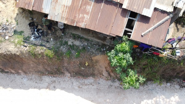 Đồng Nai: Thêm tuyến đường thi công khiến nhà dân chênh vênh bên mép vực sâu