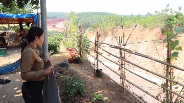 Đồng Nai: Thêm tuyến đường thi công khiến nhà dân chênh vênh bên mép vực sâu