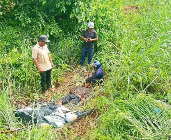Đồng Nai: Tìm thấy người 'mất tích' 3 ngày nằm bất tỉnh trong bụi cây Đồng Nai: Tìm thấy người 'mất tích' 3 ngày nằm bất tỉnh trong bụi cây