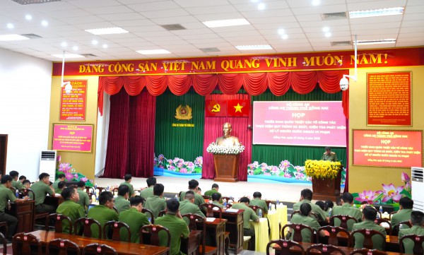 Đồng Nai: Tổng kiểm tra, xử lý người nước ngoài vi phạm về xuất nhập cảnh, cư trú Đồng Nai: Tổng kiểm tra, xử lý người nước ngoài vi phạm về xuất nhập cảnh, cư trú