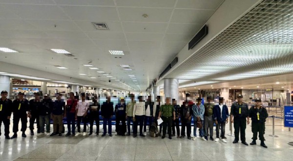 Đồng Nai: Tổng kiểm tra, xử lý người nước ngoài vi phạm về xuất nhập cảnh, cư trú Đồng Nai: Tổng kiểm tra, xử lý người nước ngoài vi phạm về xuất nhập cảnh, cư trú