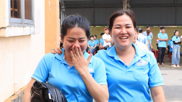 Đồng Nai: Đưa hơn 1.000 thí sinh đến Vĩnh Long thi sát hạch lái xe hạng C Đồng Nai: Đưa hơn 1.000 thí sinh đến Vĩnh Long thi sát hạch lái xe hạng C