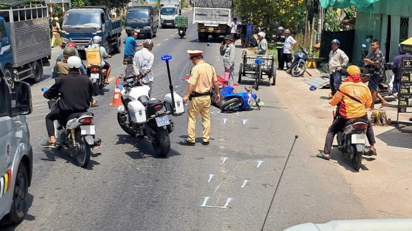 Đồng Tháp: Người phụ nữ 70 tử vong sau tai nạn trên quốc lộ 50 Đồng Tháp: Người phụ nữ 70 tử vong sau tai nạn trên quốc lộ 50