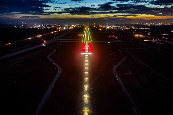 Đường băng sân bay Long Thành sáng đèn, sẵn sàng đón chuyến đầu tiên