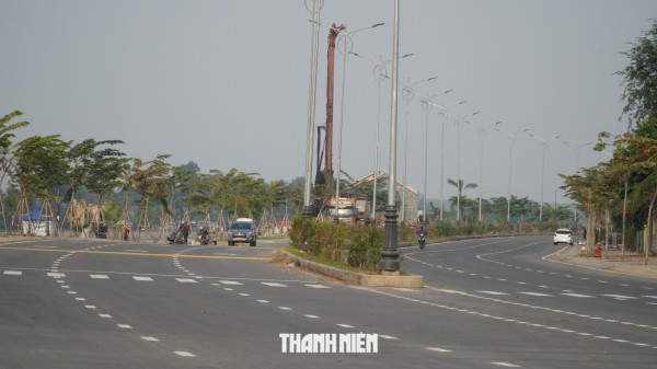 Đường ven sông Đồng Nai thông xe kỹ thuật, biệt thự 100 tuổi còn nguyên