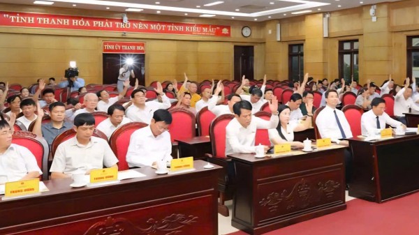 Ông Lại Thế Nguyên và ông Đỗ Minh Tuấn về hưu trước tuổi Ông Lại Thế Nguyên và ông Đỗ Minh Tuấn về hưu trước tuổi