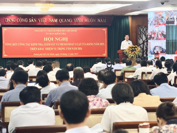 Ông Lê Quốc Phong: Cảnh báo sớm để ngăn ngừa sai phạm mới Ông Lê Quốc Phong: Cảnh báo sớm để ngăn ngừa sai phạm mới