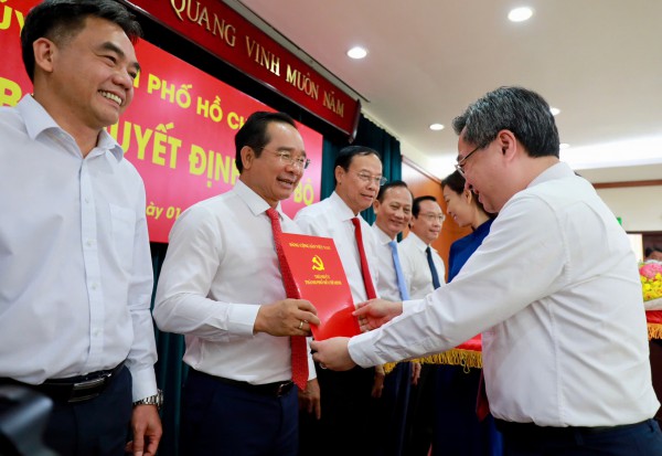 Ông Nguyễn Thanh Nghị: 'Hôm nay là ngày đặc biệt với TP.HCM' Ông Nguyễn Thanh Nghị: 'Hôm nay là ngày đặc biệt với TP.HCM'
