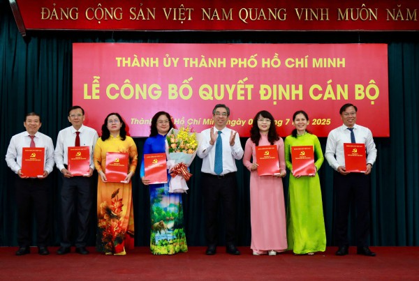 Ông Nguyễn Thanh Nghị: 'Hôm nay là ngày đặc biệt với TP.HCM' Ông Nguyễn Thanh Nghị: 'Hôm nay là ngày đặc biệt với TP.HCM'