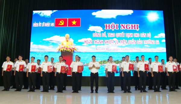 Ông Phạm Thanh Liêm làm Chủ tịch UBND đặc khu Trường Sa Ông Phạm Thanh Liêm làm Chủ tịch UBND đặc khu Trường Sa