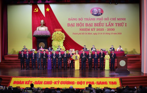 Ông Võ Văn Dũng tiếp tục làm Chủ nhiệm Ủy ban Kiểm tra Thành ủy TP.HCM