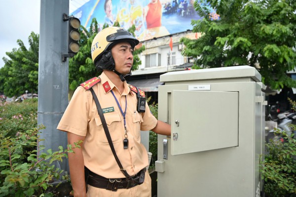 Ùn ứ cửa ngõ TP.HCM sau kỳ nghỉ lễ Ùn ứ cửa ngõ TP.HCM sau kỳ nghỉ lễ