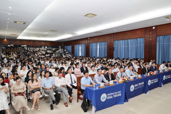 125 đề tài sinh viên tranh tài giải thưởng KH-CN toàn quốc tại Khánh Hòa 125 đề tài sinh viên tranh tài giải thưởng KH-CN toàn quốc tại Khánh Hòa