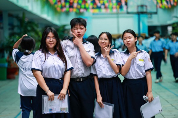151.269 thí sinh TP.HCM bắt đầu thi lớp 10: Giám đốc Sở GD-ĐT nói về đề thi