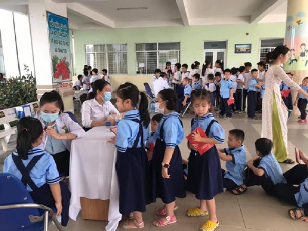 24 học sinh nghỉ học, đau bụng, sốt: Đoàn kiểm tra chính thức lên tiếng