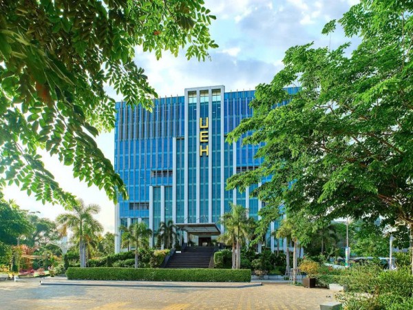 30% cử nhân ĐH Kinh tế TP.HCM làm việc cho doanh nghiệp nước ngoài 30% cử nhân ĐH Kinh tế TP.HCM làm việc cho doanh nghiệp nước ngoài