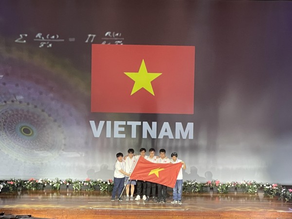 50 năm thi Olympic toán quốc tế, Việt Nam giành 271 huy chương