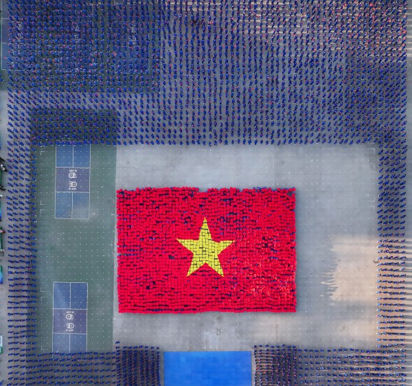 60.000 học sinh đồng diễn võ nhạc Vovinam lập ‘kỷ lục kép’ Việt Nam và thế giới 60.000 học sinh đồng diễn võ nhạc Vovinam lập ‘kỷ lục kép’ Việt Nam và thế giới