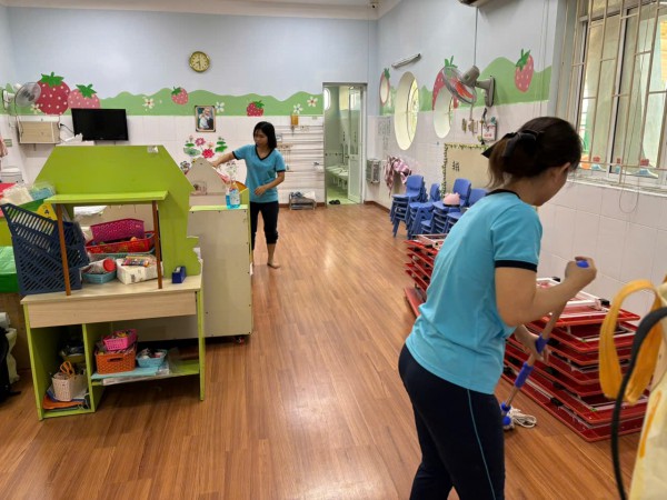 8 ca tay chân miệng tử vong: Trường học TP.HCM làm gì?