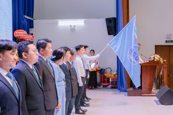 9 nhà giáo nhận bằng khen của Thủ tướng Chính phủ dịp lễ 20.11