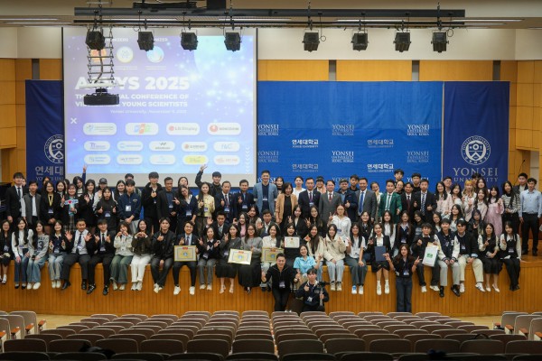 Ba nhà khoa học trẻ Việt Nam được vinh danh xuất sắc tại Hàn Quốc