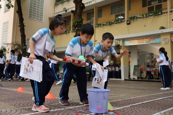 Bác sĩ Bệnh viện Nhi đồng 2 giải đáp câu hỏi thiết thực lứa tuổi học đường