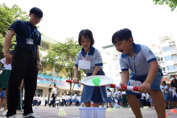 Bác sĩ Bệnh viện Nhi đồng 2 giải đáp câu hỏi thiết thực lứa tuổi học đường