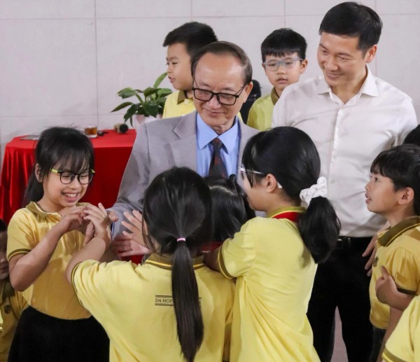Bạo lực học đường 'phi truyền thống' Bạo lực học đường 'phi truyền thống'