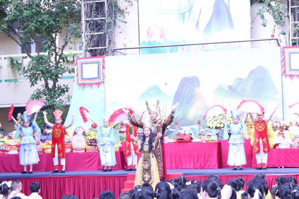 Bất ngờ với hoạt cảnh sân khấu hóa lễ Giỗ tổ Hùng Vương tại TP.HCM