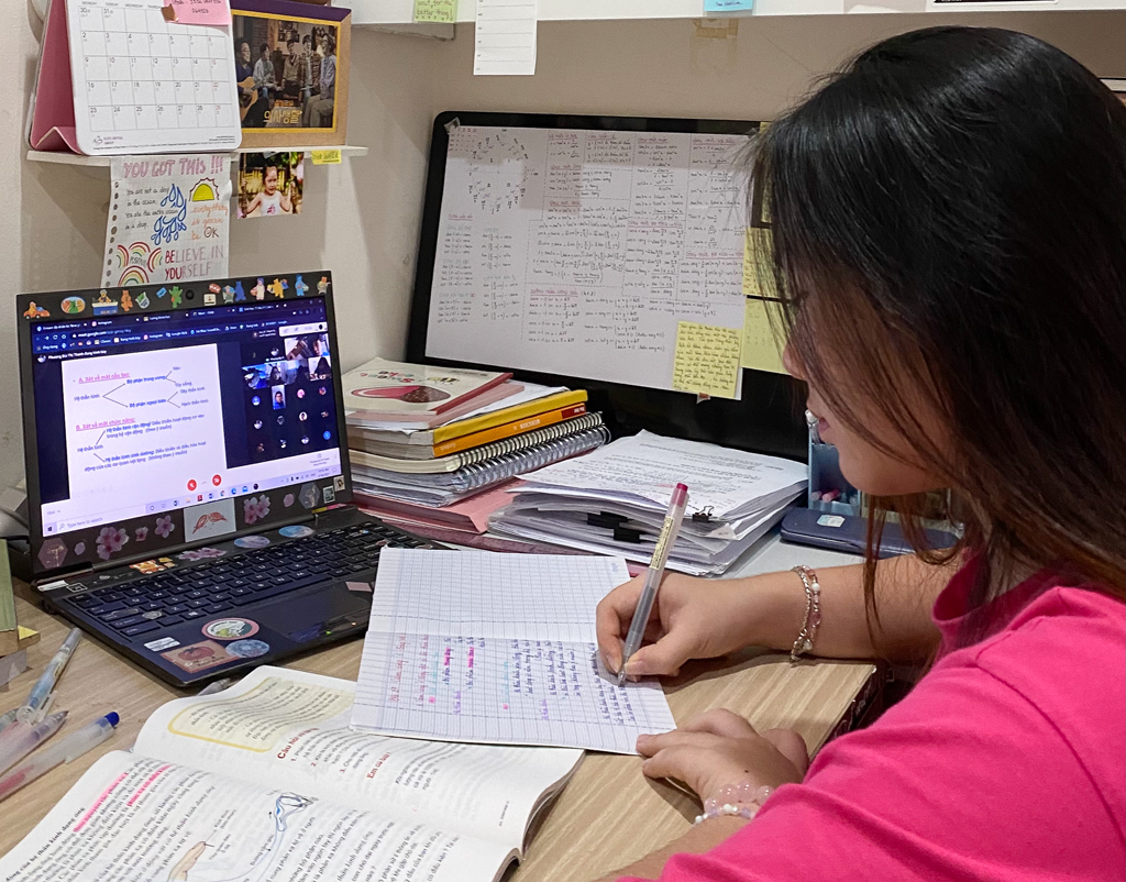 Bát nháo khóa học trực tuyến: Cần có đơn vị đánh giá chất lượng Bát nháo khóa học trực tuyến: Cần có đơn vị đánh giá chất lượng